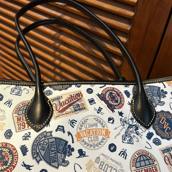 DVC TOTE BAG…new without tags - Picture 14 of 14